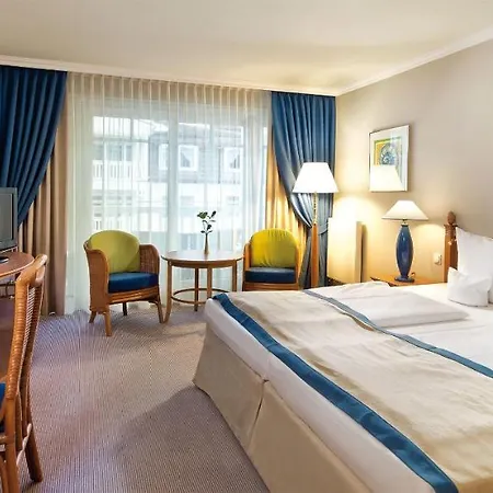 호텔 Aja Strandhotel Bansin 4*